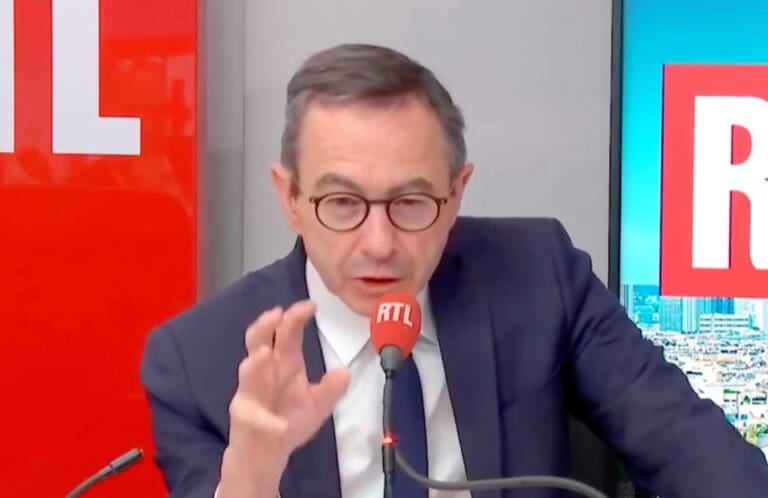 Lire la suite à propos de l’article Mélenchon : Bruno Retailleau accuse le leader de LFI d’être « le premier danger de la démocratie française »