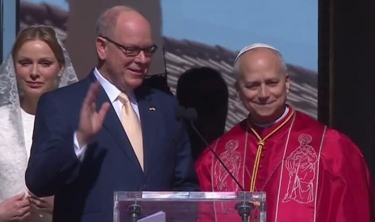 You are currently viewing Monaco : Le pape Léon XIV accueilli par le prince Albert II pour une visite historique