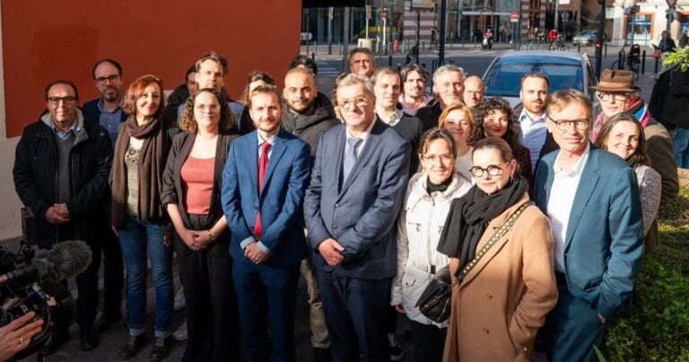 Lire la suite à propos de l’article Municipales 2026 à Toulouse : la gauche s’unit derrière une liste commune pour le second tour