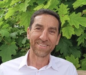 Lire la suite à propos de l’article Municipales 2026 : comment L’Insoumis Abdelkader Lahmar a conquis Vaulx-en-Velin