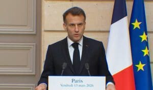 Lire la suite à propos de l’article Paris : Emmanuel Macron promet que la guerre en Iran ne détournera pas la France de son soutien à l’Ukraine