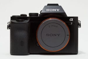 Lire la suite à propos de l’article Tech : Sony lance Camera Verify pour certifier l’authenticité des vidéos face aux deepfakes