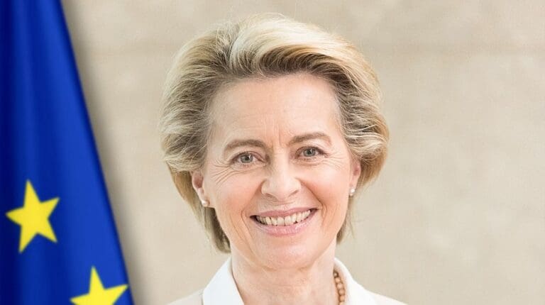 Lire la suite à propos de l’article UE : la Commission européenne frappée par une cyberattaque de 350 Go