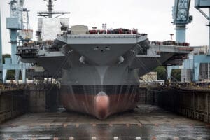 Lire la suite à propos de l’article USS Gerald Ford : un incendie contraint le porte-avions américain à interrompre sa mission au Moyen-Orient