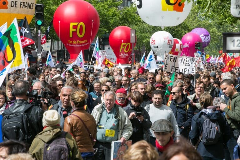Lire la suite à propos de l’article Manifestations du 1er mai : 150 000 personnes attendues en France sous haute surveillance