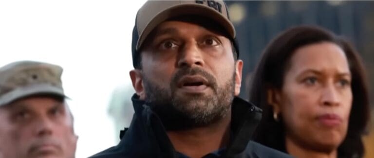 Lire la suite à propos de l’article FBI : Kash Patel attaque The Atlantic en justice pour 250 millions de dollars après des accusations d’alcool et d’absences