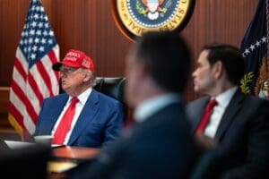 Lire la suite à propos de l’article États-Unis : Le New York Times révèle la présence de Netanyahu dans la Situation Room