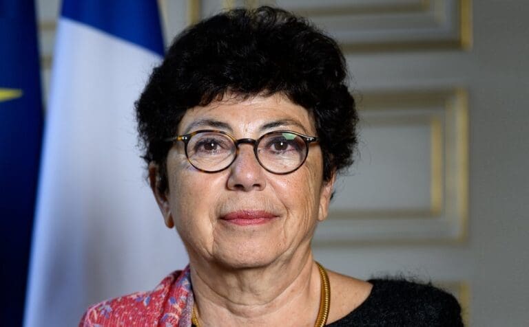 Lire la suite à propos de l’article Monique Barbut : la ministre de l’Écologie au cœur d’un portefeuille d’actions d’entreprises proches du Forum économique mondial