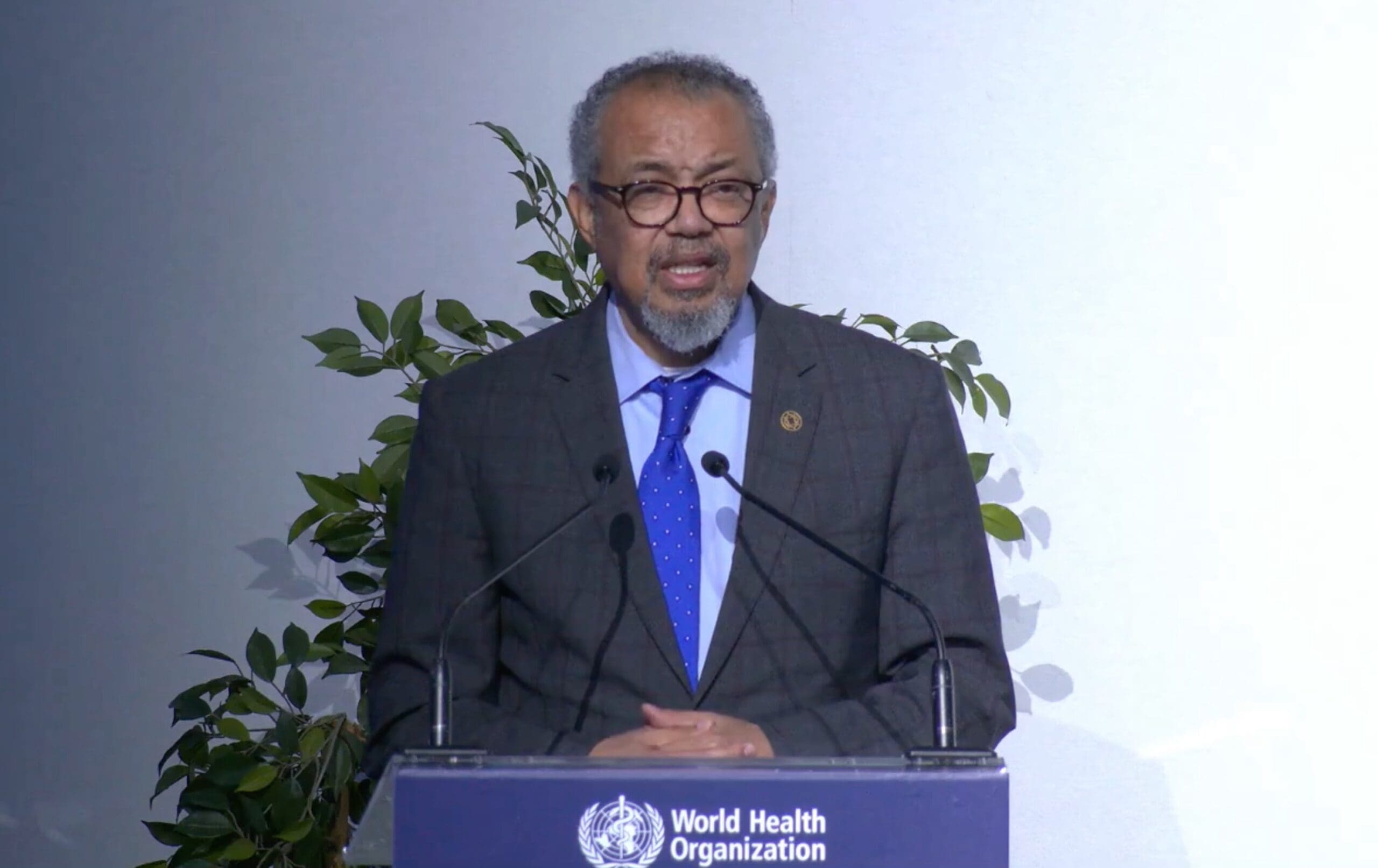 You are currently viewing Santé mondiale à Lyon : Tedros appelle à unir science et coopération face à la crise globale