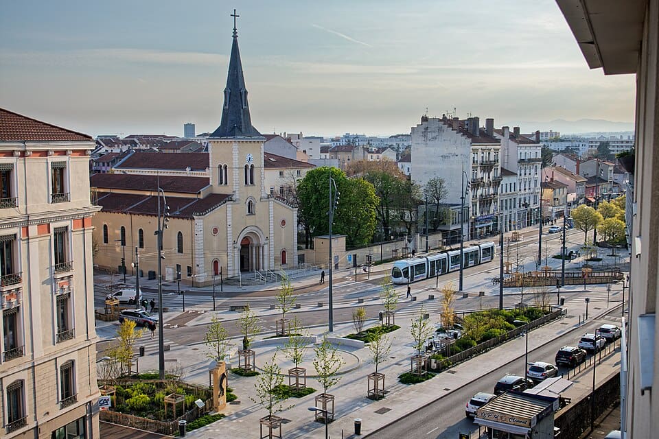 You are currently viewing Villeurbanne : une rixe née sur les réseaux sociaux vire à l’agression au couteau