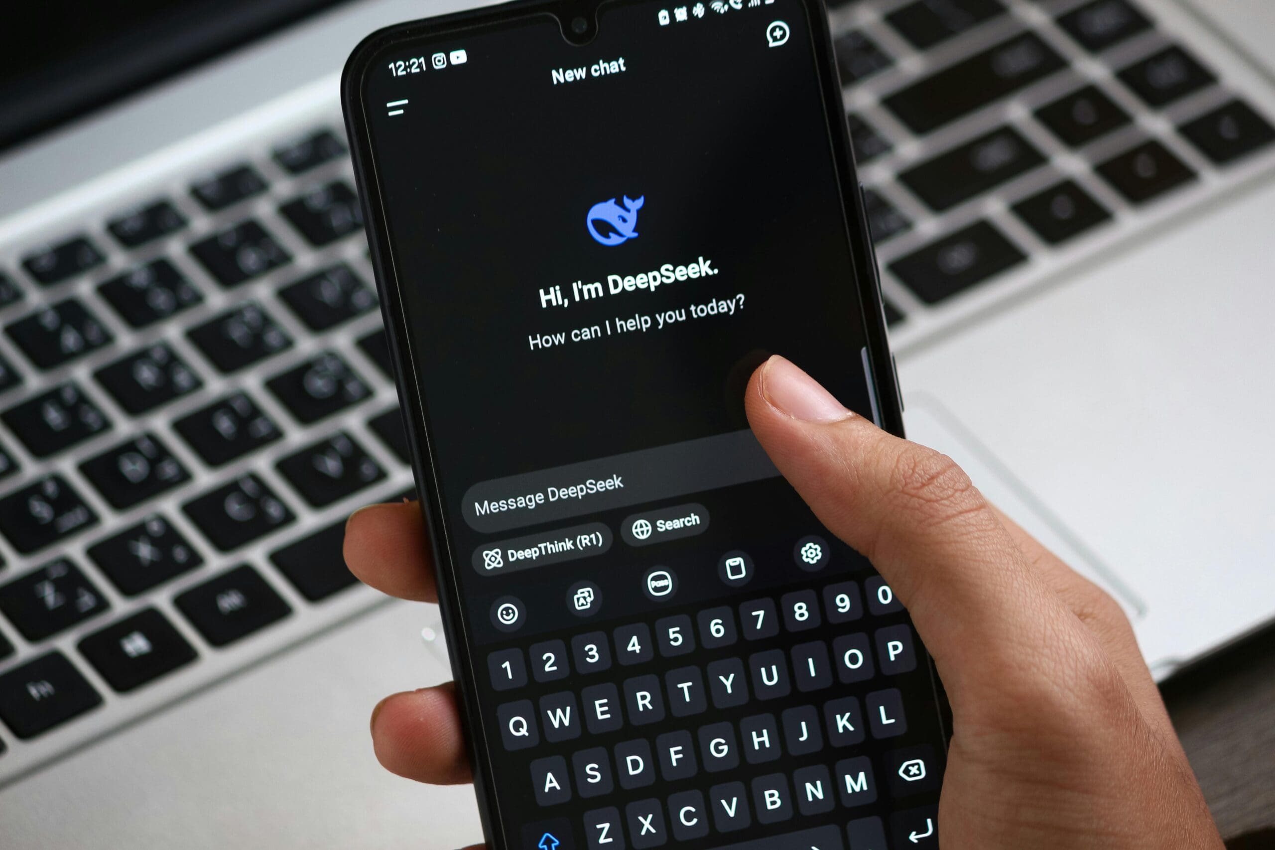 You are currently viewing DeepSeek V4 : la Chine dévoile un nouveau modèle d’IA ambitieux et stratégique