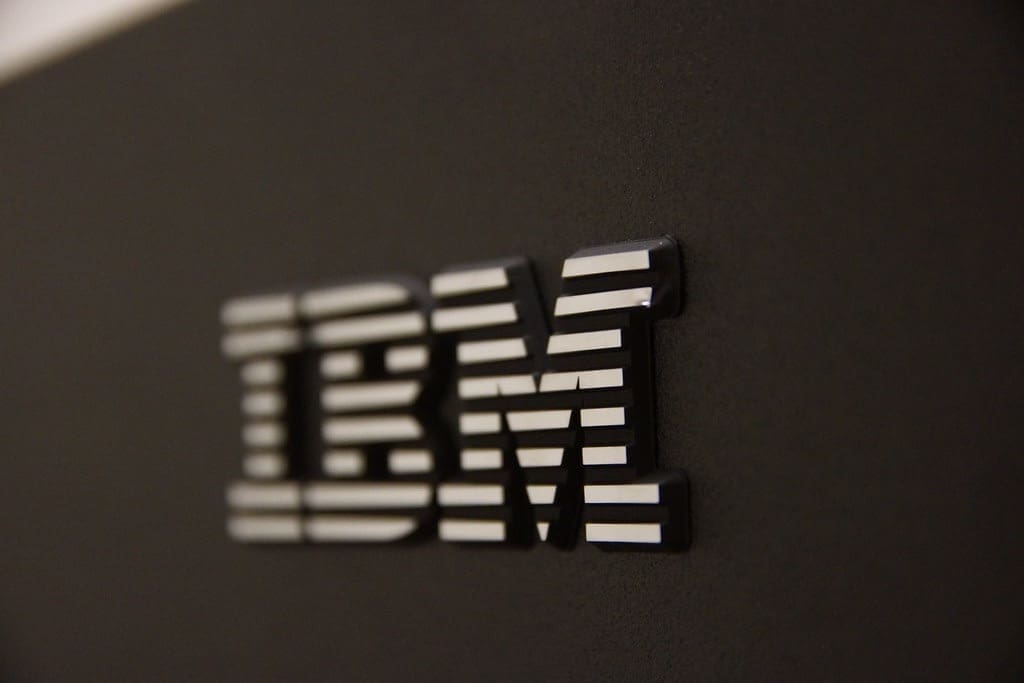 Logo de IBM. Photo : Flickr - Patrick Finnegan.