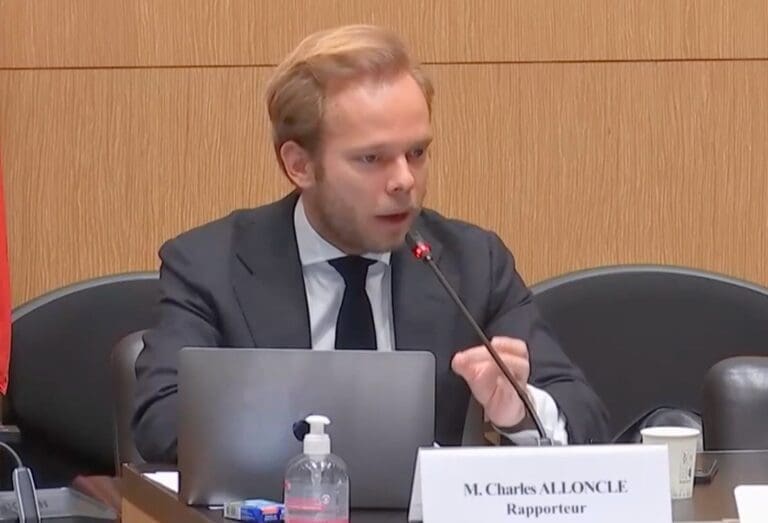 Lire la suite à propos de l’article Audiovisuel public : Charles Alloncle dépose une proposition de loi pour renforcer la transparence et prévenir les conflits d’intérêts