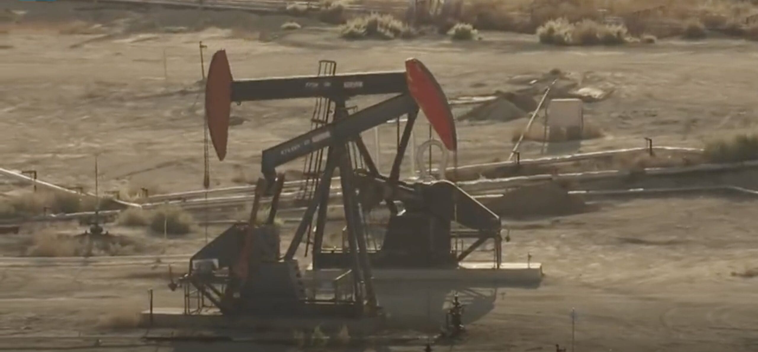 You are currently viewing Pétrole : les États-Unis relancent le forage avec l’ouverture de nouveaux puits sur fond de crise au Moyen-Orient