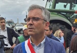 Lire la suite à propos de l’article Carpentras : “Maréchal nous voilà” diffusé lors des commémorations du 8 mai