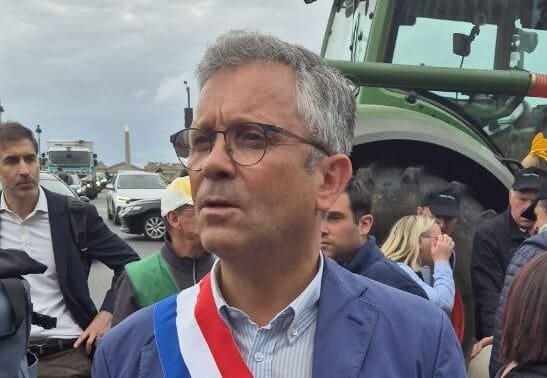 Lire la suite à propos de l’article Carpentras : “Maréchal nous voilà” diffusé lors des commémorations du 8 mai
