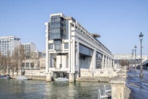 Lire la suite à propos de l’article DGFiP : comment le fisc français a banni Microsoft au profit des logiciels libres ?