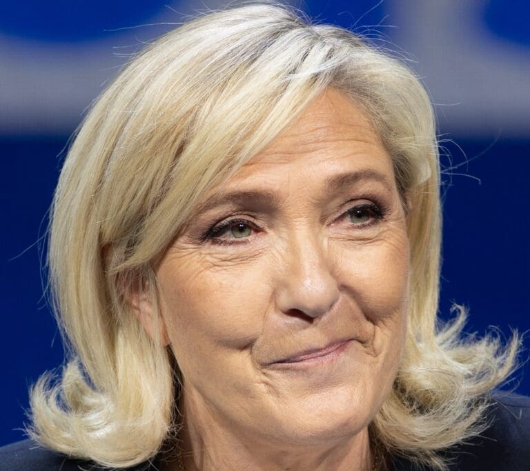 Lire la suite à propos de l’article Marine Le Pen et l’assistanat : le RN assume un virage idéologique