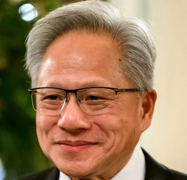 Guests arrive for a dinner for Crown Jensen Huang. Photo : @DanielTorok/Maison Blanche