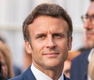 Lire la suite à propos de l’article OMS : Emmanuel Macron affirme que la coopération est plus nécessaire que jamais  face à Ebola et à l’hantavirus
