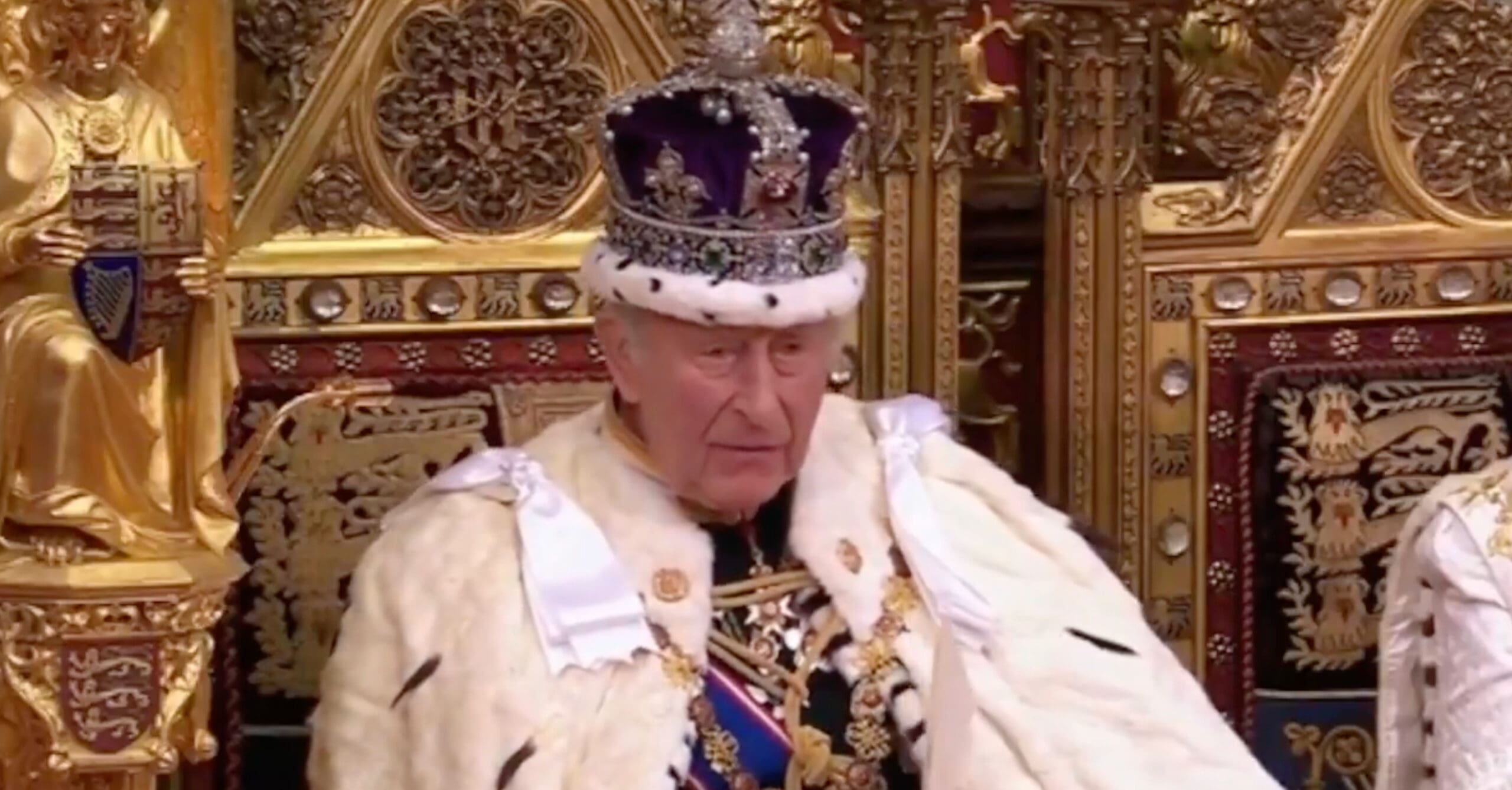 You are currently viewing Royaume-Uni : le roi Charles III annonce l’identité numérique dans son discours au Parlement