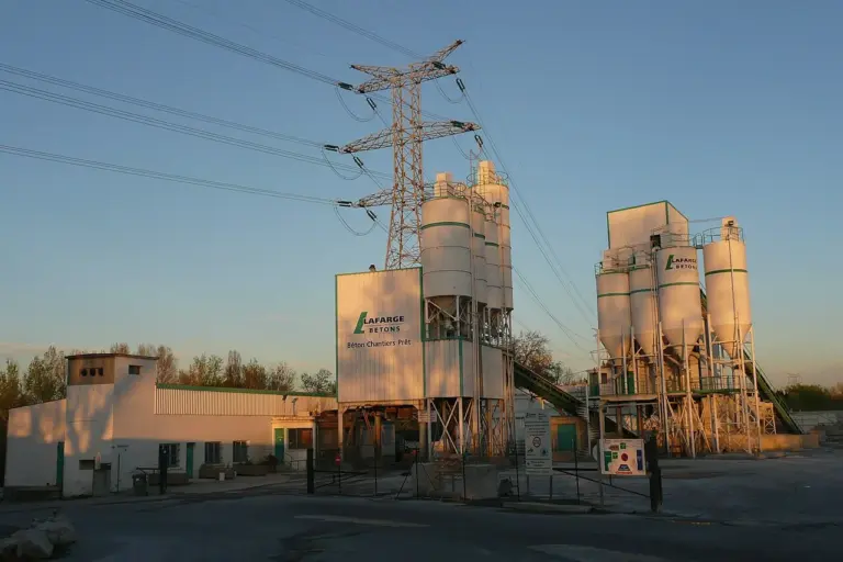Lire la suite à propos de l’article Affaire Lafarge : les ex-dirigeants libérés avant le procès en appel