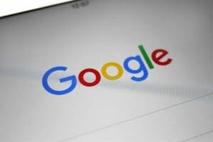 Lire la suite à propos de l’article Google : un ingénieur licencié après son opposition à un contrat avec Israël, accusations de discrimination et tensions internes dans l’IA