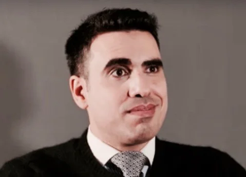Lire la suite à propos de l’article Idriss Aberkane : condamnation à 24 mois avec sursis, le maximum légal neuchâtelois