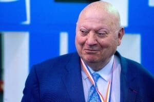 Lire la suite à propos de l’article André Santini : mort du maire d’Issy-les-Moulineaux, figure politique des Hauts-de-Seine depuis 46 ans