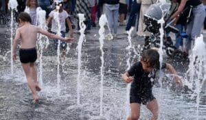 Lire la suite à propos de l’article Marseille déploie un plan anti-canicule pour faire face aux fortes chaleurs