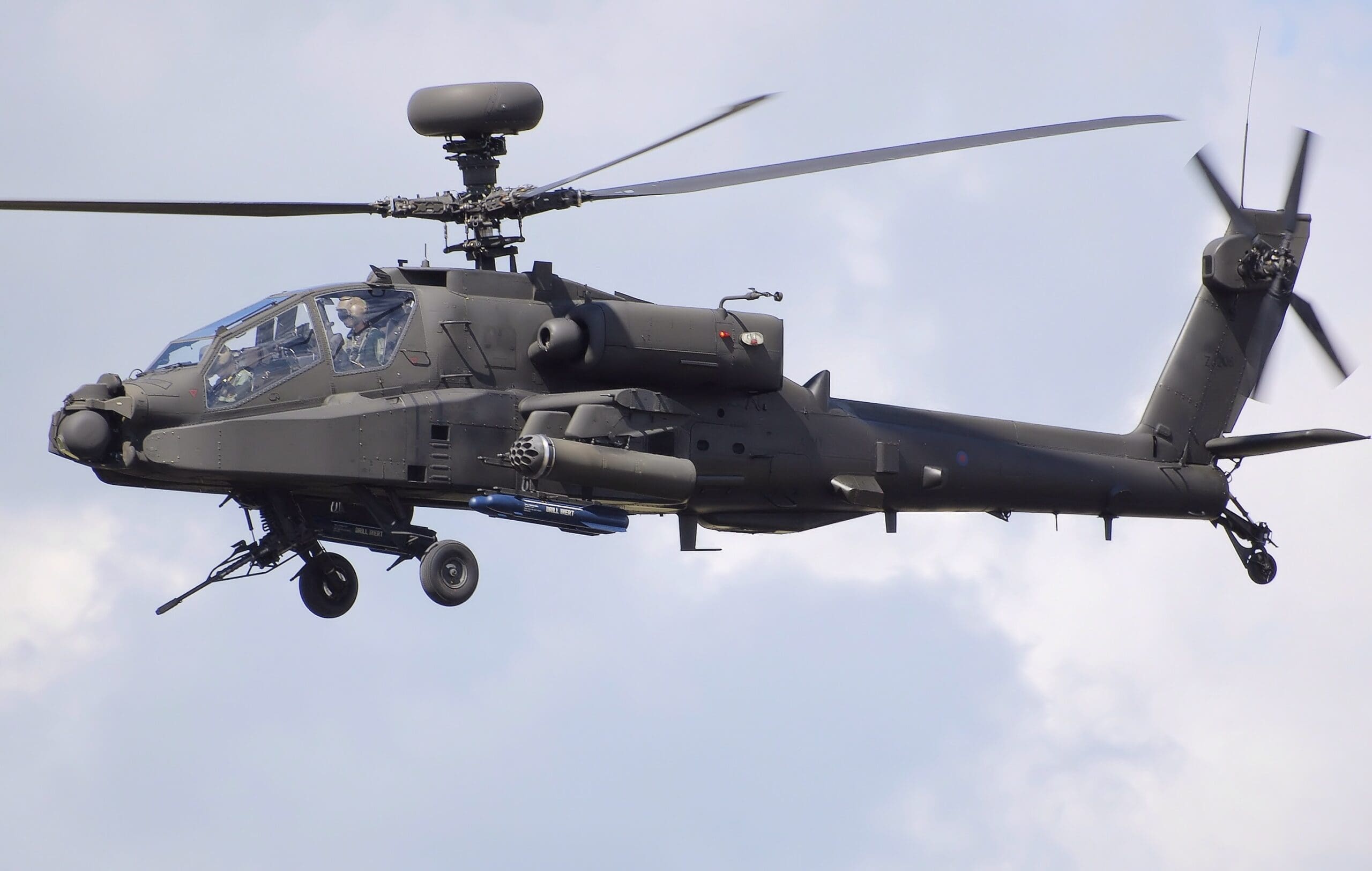 Modèle d'hélicoptère militaire britannique, WAH-64 en 2008. Photo : Wikipédia.