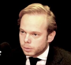 Lire la suite à propos de l’article Xavier Niel : Charles Alloncle l’accuse d’avoir organisé sa surveillance et la diffusion de photos privées