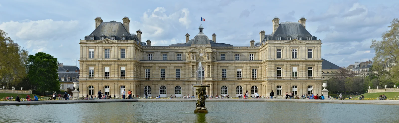 Le palais du Luxembourg, siege du Senat, ou se tient la commission des lois