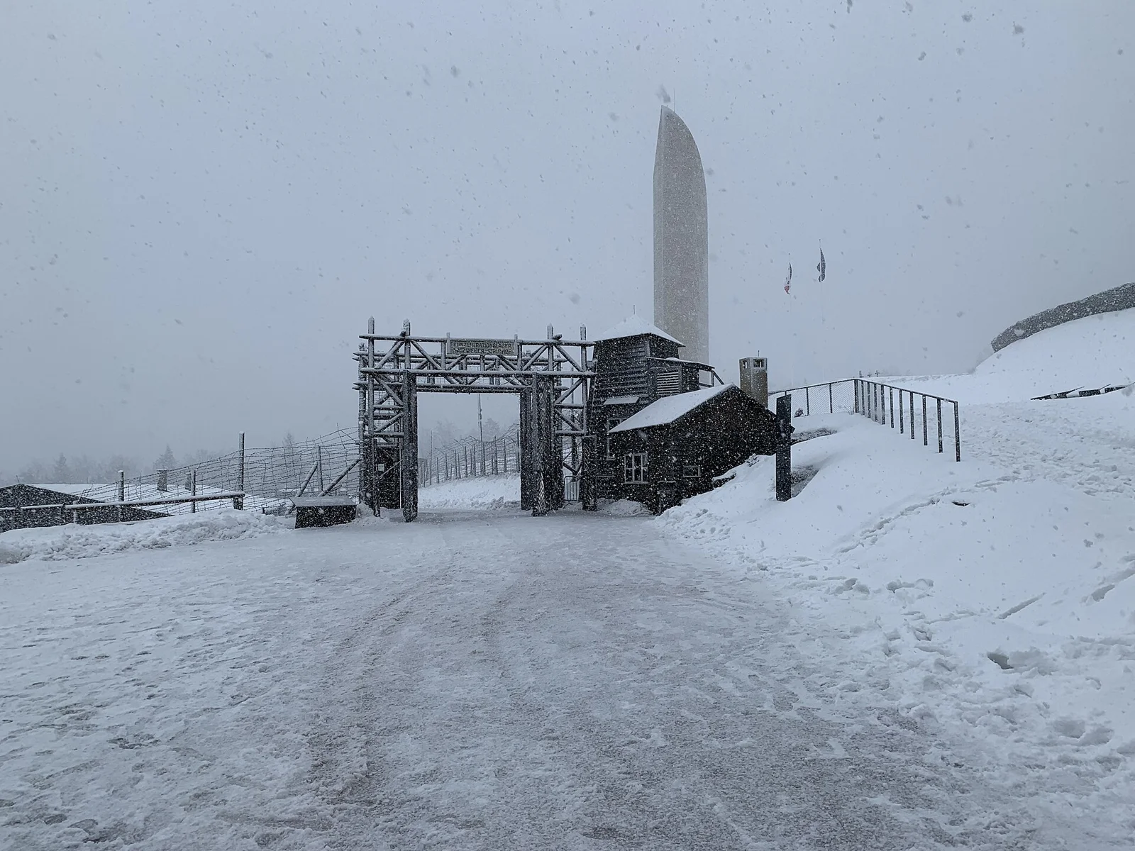 Entrée du camp de concentration du Struthof-Natzweiler