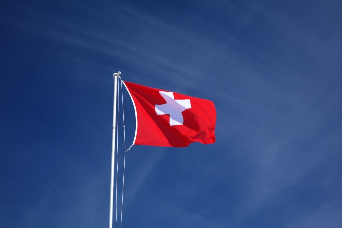 Drapeau de la Suisse. Photo : Pxhere.