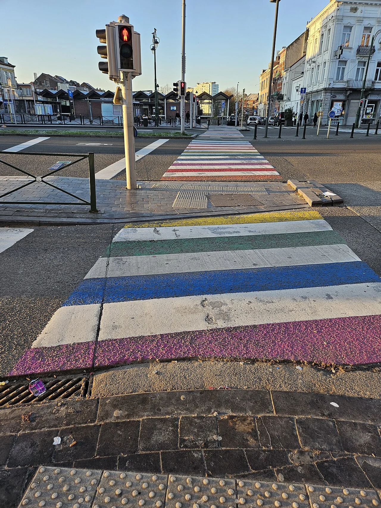You are currently viewing Passage piéton arc-en-ciel : la préfecture de la Loire hausse le ton