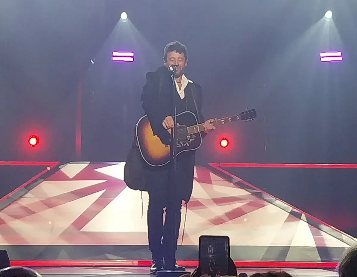 You are currently viewing Patrick Bruel : mis en examen, il reste libre sous contrôle judiciaire