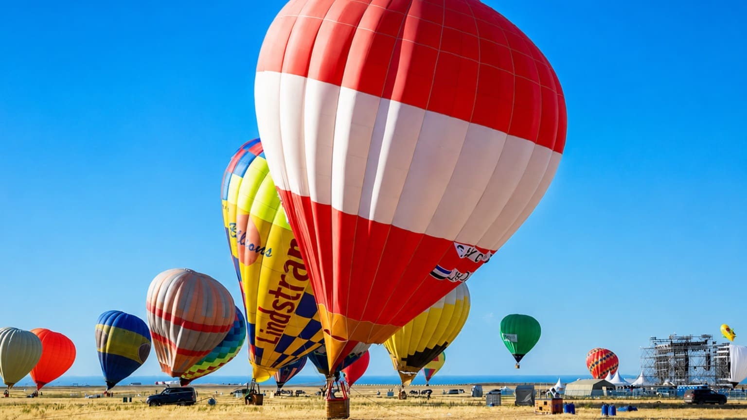 Au Kazakhstan, le festival international de montgolfières. Photo : balloonfest.